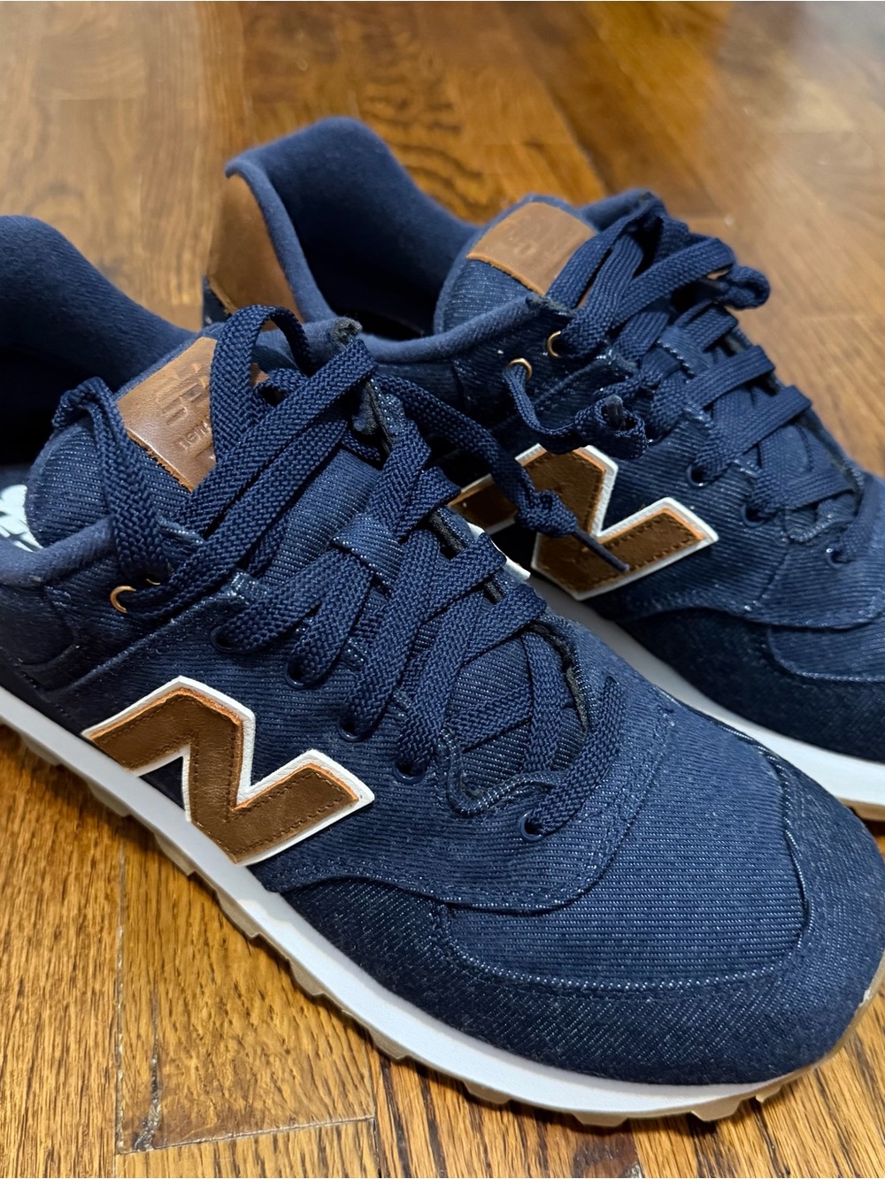 Men's Navy New Balance 574